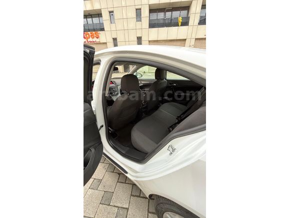 Sahibinden Opel Insignia 1.4 T Edition Elegance 2012 Model  100.000 km Beyaz