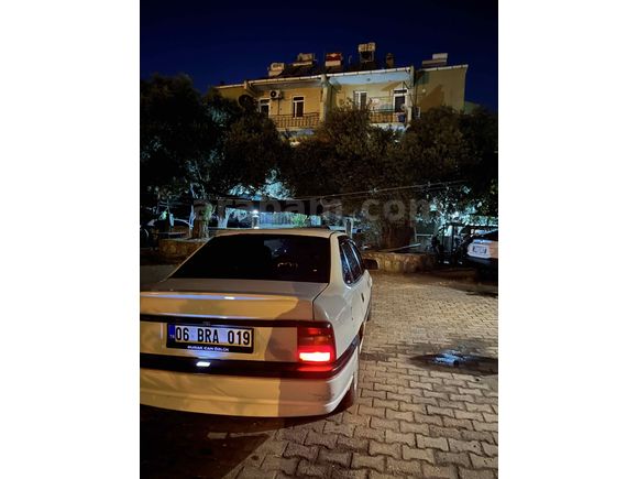 Sahibinden Opel Vectra 2.0 GLS 1995 Model 