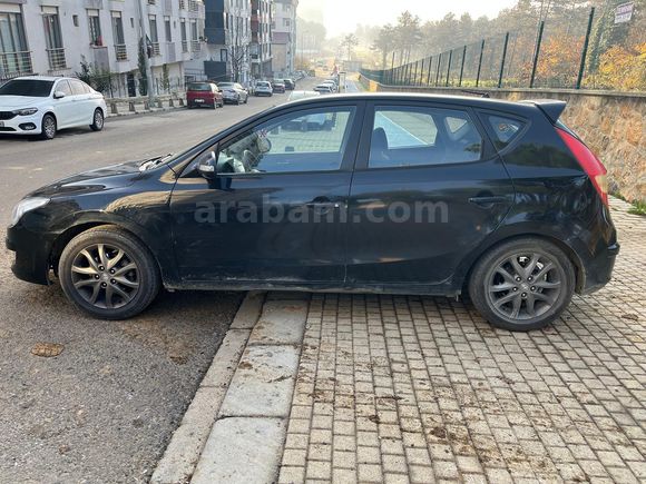 Sahibinden Hyundai i30 1.6 CRDi Mode 2011 Model 