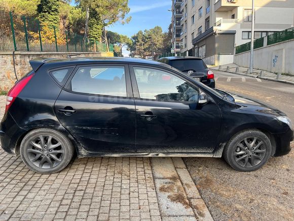 Sahibinden Hyundai i30 1.6 CRDi Mode 2011 Model 