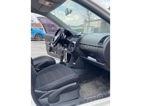 Sahibinden Volkswagen Polo 1.4 Basicline 2005 Model  278.000 km Beyaz