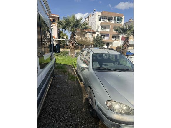Sahibinden Renault Megane 1.4 RTA 2001 Model  orjinal