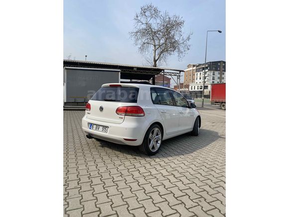 Fiyat Son Sahibinden Volkswagen Golf 1.6 TDi Trendline 2012 Model  
199.000 km Beyaz