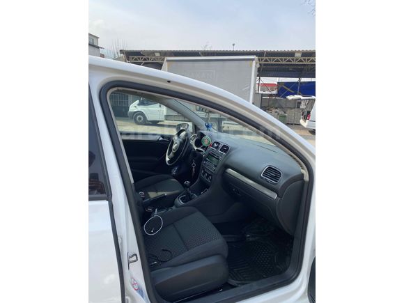 Fiyat Son Sahibinden Volkswagen Golf 1.6 TDi Trendline 2012 Model  
199.000 km Beyaz