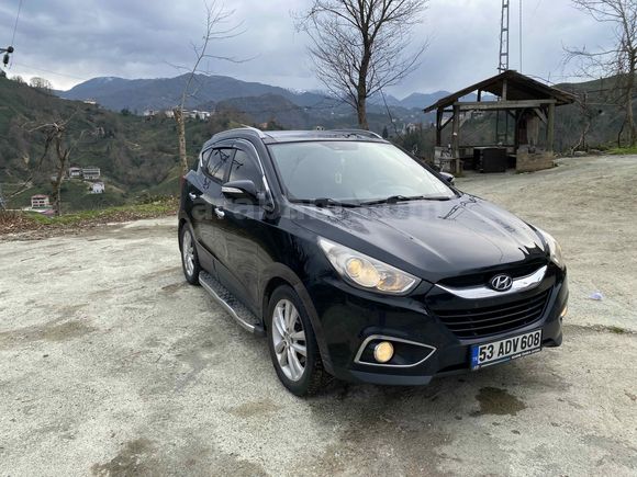 TAKAS ÖNCELİKLİ AZ KMLİ OTOMATİK 4X4 HYUNDAİ İX35