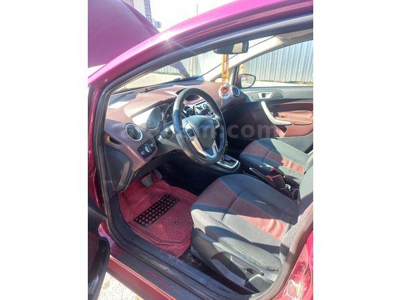 Sahibinden Ford Fiesta 1.4 Titanium 2012 Model