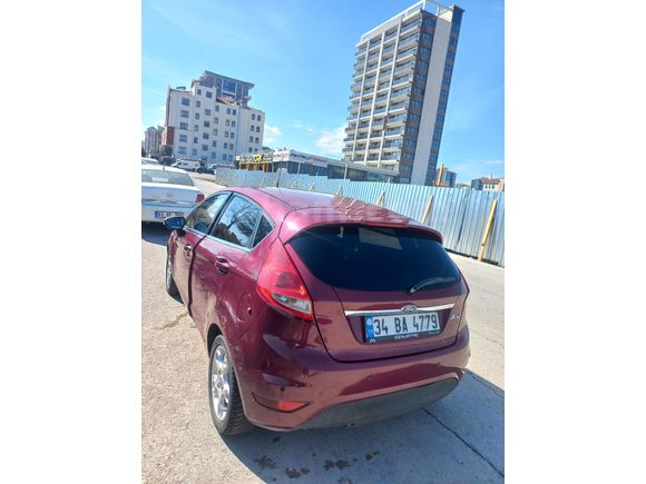 Sahibinden Ford Fiesta 1.4 Titanium 2012 Model
