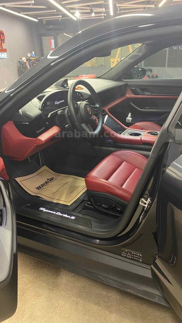 Sahibinden Porsche Taycan Elektrik Turbo S 2020 Model İzmir 74.000 km Füme 5