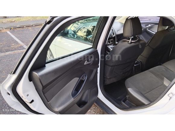 Sahibinden Ford Focus 1.6 TDCi Trend 2012 Model