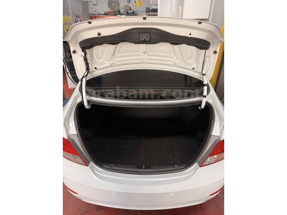 Sahibinden Hyundai Accent Blue 1.6 CRDI Mode Plus 2017 Model 