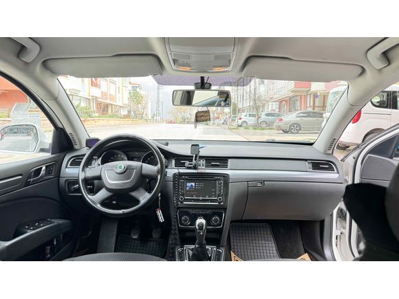 MEMURDAN SKODA SUPERB ALMAN TANKI