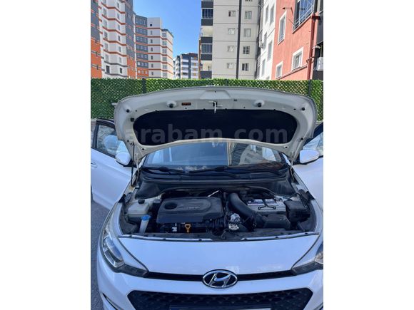 Sahibinden Hyundai i20 1.4 CRDi Style 2017 Model 