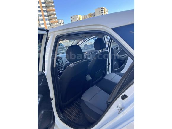 Sahibinden Hyundai i20 1.4 CRDi Style 2017 Model 