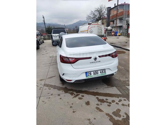 Galeriden Renault Megane 1.5 Blue DCI Touch 2021 Model İstanbul