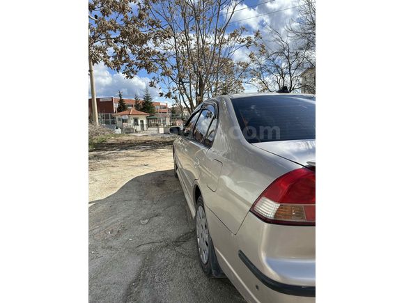 Sahibinden Honda Civic 1.6i VTEC ES 2003 Model 