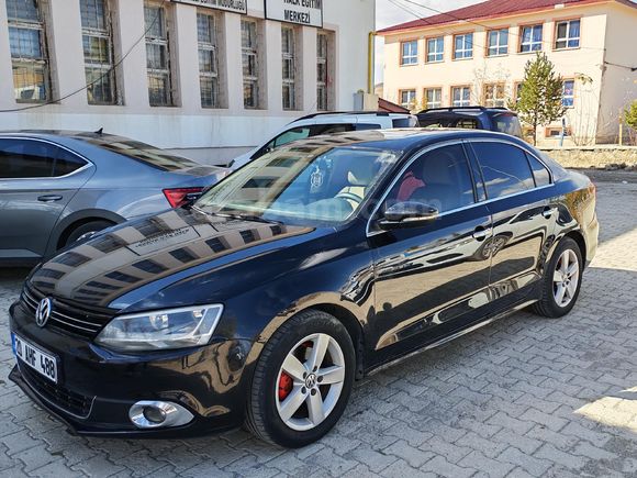 Sahibinden Volkswagen Jetta 1.6 TDi Highline 2014 Model