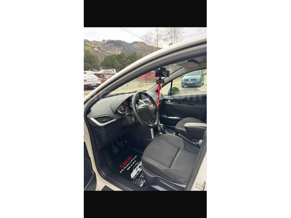 Sahibinden Peugeot 207 1.4 HDi Active 2011 Model 