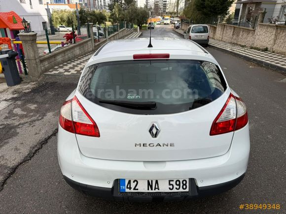 BOYASIZ OTOMATİK RENAULT MEGANE 1.6 EXPRESSİON 110HP BEYAZ LPGLİ