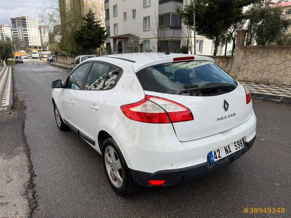 BOYASIZ OTOMATİK RENAULT MEGANE 1.6 EXPRESSİON 110HP BEYAZ LPGLİ