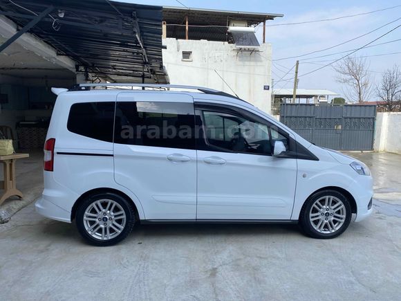 Sahibinden Ford Tourneo Courier 1.5 TDCi Titanium 2018 Model 