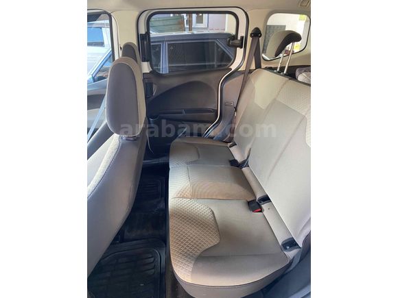 Sahibinden Ford Tourneo Courier 1.5 TDCi Titanium 2018 Model 