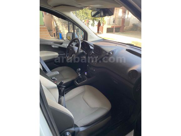 Sahibinden Ford Tourneo Courier 1.5 TDCi Titanium 2018 Model 