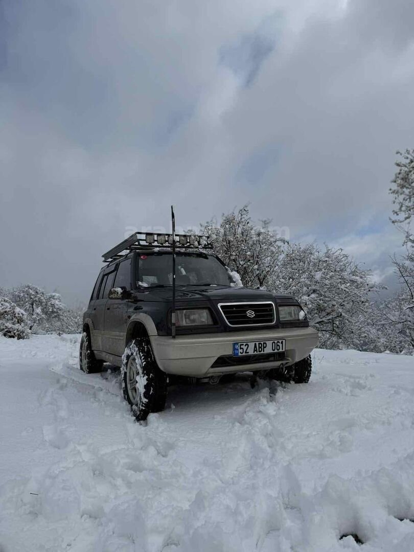 Sahibinden Suzuki Vitara 2.0 1995 Model 3