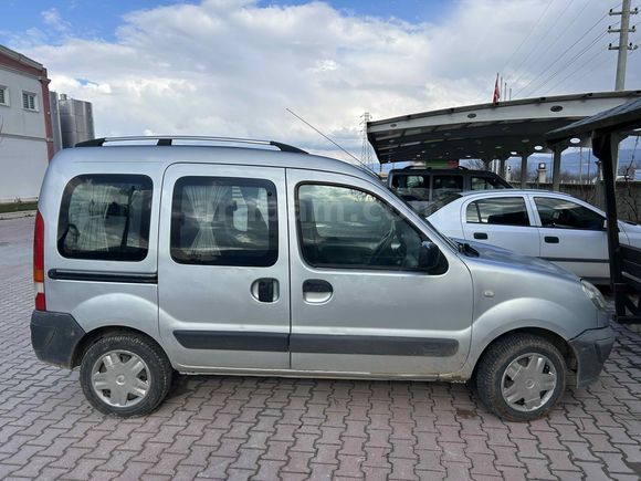 Sahibinden Renault Kangoo 1.5 dCi Expression 2008 Model  409.600 km Gri (metalik)