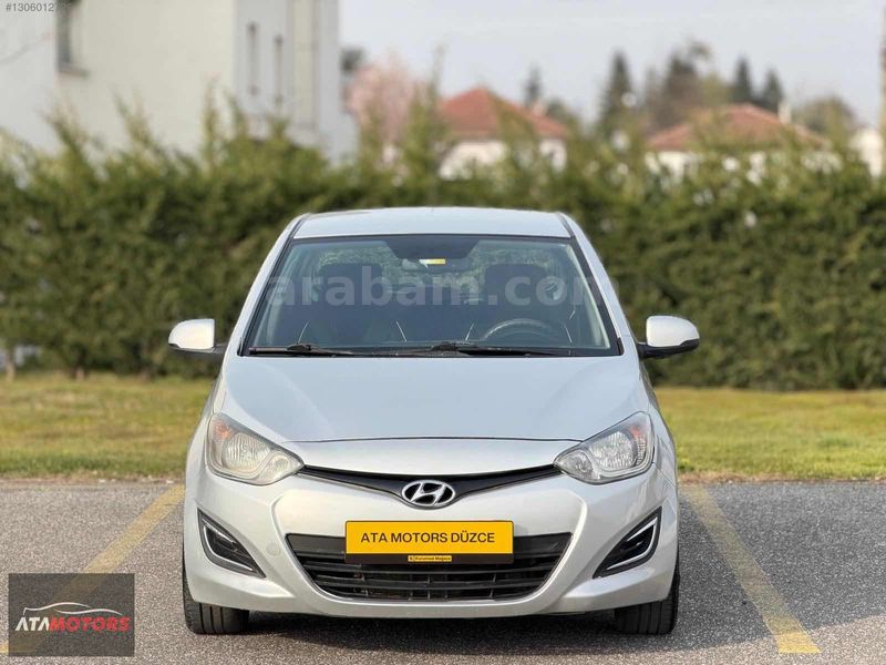 Galeriden Hyundai i20 1.2 D-CVVT Sense 2012 Model Düzce 370.000 km