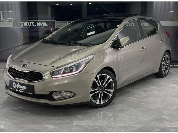 Sahibinden Kia Ceed 1.6 CRDi Premium 2013 Model
