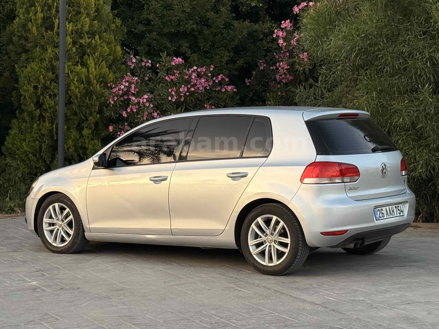Galeriden Volkswagen Golf 1.4 TSi Trendline 2010 Model Antalya 117.000 km Gri (Gümüş) 5