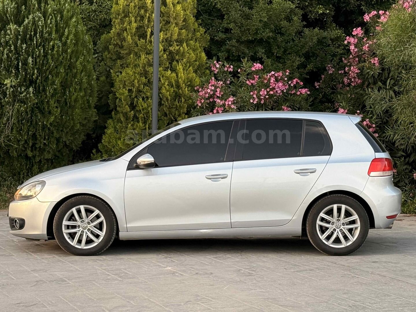 Galeriden Volkswagen Golf 1.4 TSi Trendline 2010 Model Antalya 117.000 km Gri (Gümüş) 4