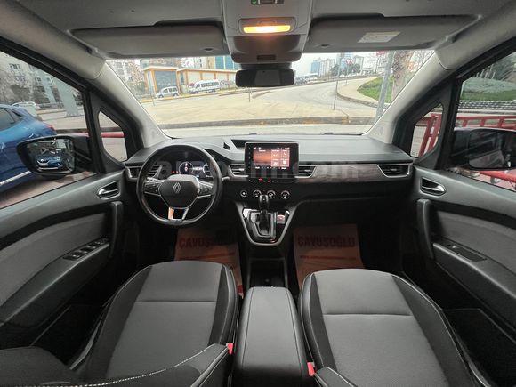 ÇAVUŞOĞLU 2025 KANGO MULTİX 1.5 BLUEDCİ İCONİC+TEKNO BOYASIZ EXTRALI