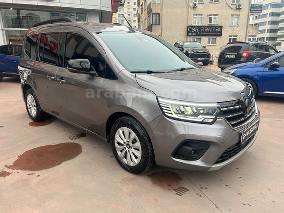ÇAVUŞOĞLU 2025 KANGO MULTİX 1.5 BLUEDCİ İCONİC+TEKNO BOYASIZ EXTRALI