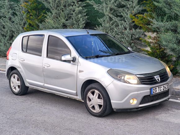 Sahibinden Dacia Sandero 1.5 dCi Black Line 2011 Model