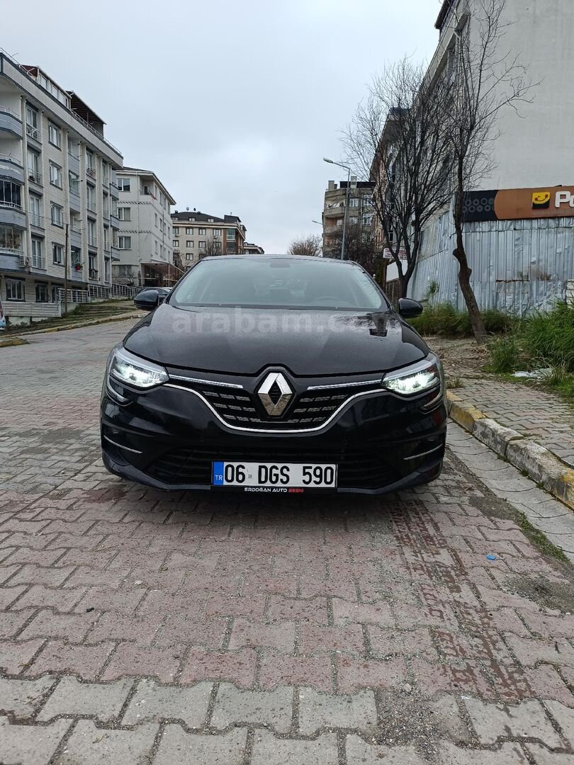 Galeriden Renault Megane 1.5 Blue DCI Icon 2022 Model İstanbul 104.000 km Siyah 2