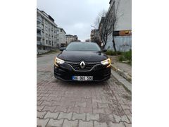 ERDOĞAN AUTO BESNİ'DEN Megane 1.5 Blue DCI Icon 2022 aracımızda değişen boya yok yetkili servis bakımlı