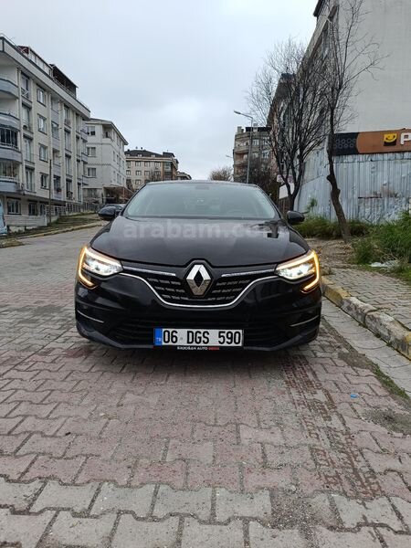 Galeriden Renault Megane 1.5 Blue DCI Icon 2022 Model İstanbul 104.000 km Siyah