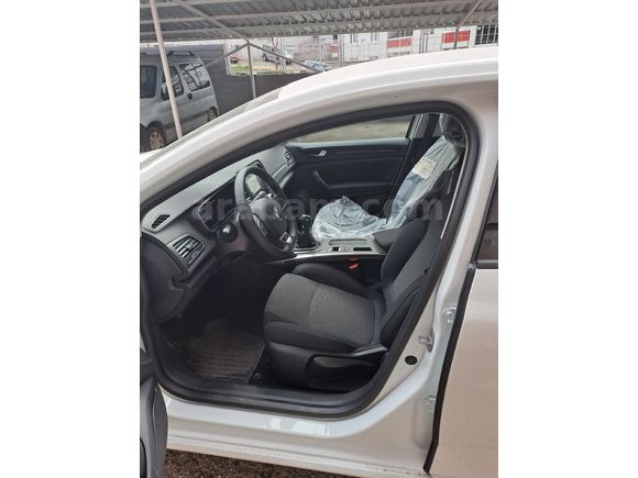 Sahibinden Renault Megane 1.3 TCe Touch 2025 Model