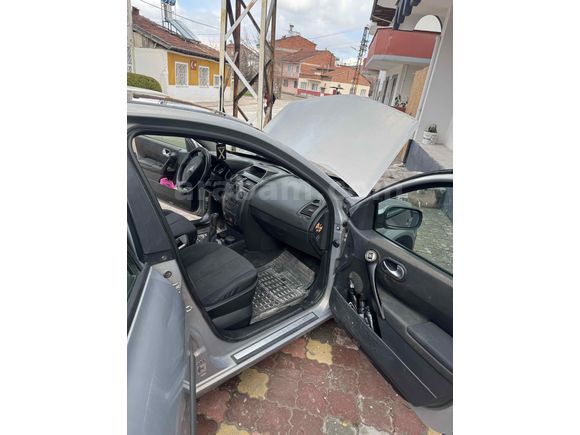 Sahibinden Renault Megane 1.6 Dynamique 2005 Model 
