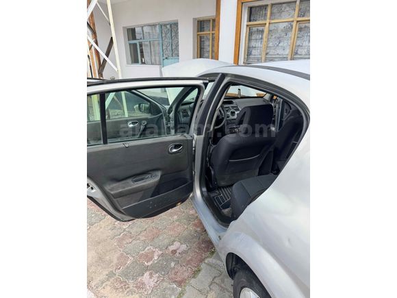 Sahibinden Renault Megane 1.6 Dynamique 2005 Model 