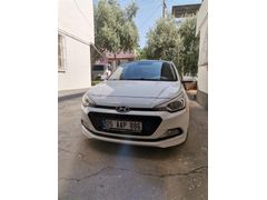 Sahibinden CAM TAVANLI Hyundai i20 1.4 MPI Style 2017 Model
