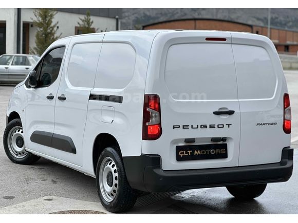 2025   1.5 BLUEHDİ PARTNER OTOMATİK VİTES HATASIZ BOYASIZ İLK ELDEN 