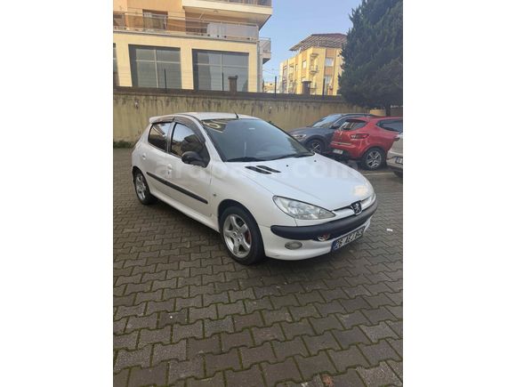 Galeriden Peugeot 206 1.4 HDi X-line 2005 KREDİ KARTINA 12-24 AY TAKSİT