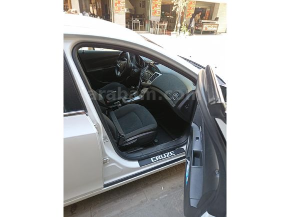 Sahibinden Chevrolet Cruze 1.6 LT 2012 Model  181.000 km Beyaz