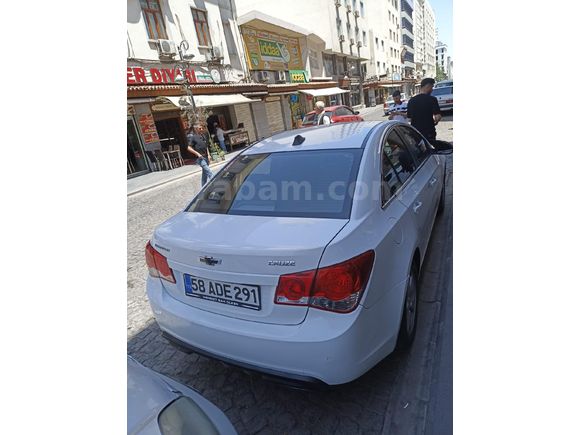 Sahibinden Chevrolet Cruze 1.6 LT 2012 Model  181.000 km Beyaz