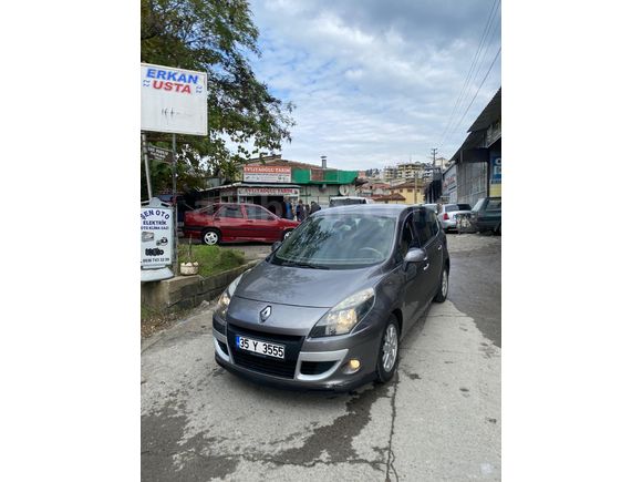 Sahibinden Renault Grand Scenic 1.5 dCi Expression 2010 Model