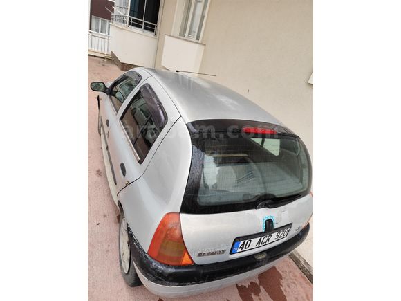Sahibinden Renault Clio 1.4 RTA 2000 Model