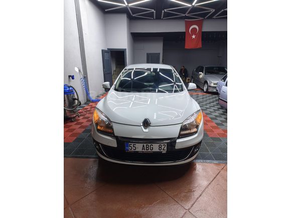 Memurdan tramersiz hatasız Renault Megane 3