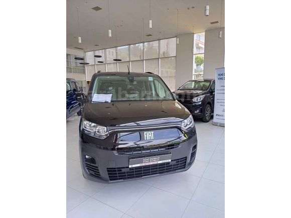 Sahibinden Fiat Doblo Combi 1.5 BlueHDi Urban 2024 Model  63.000 km Siyah